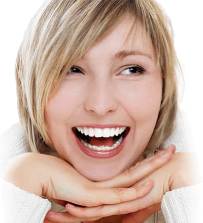 セラミック治療やホワイトニングをはじめとする審美歯科。
